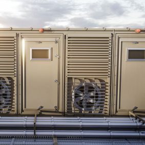 Eletrocentro com instalações de ventilação