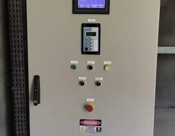 Painel Elétrico de controle de uma pequena CGH.